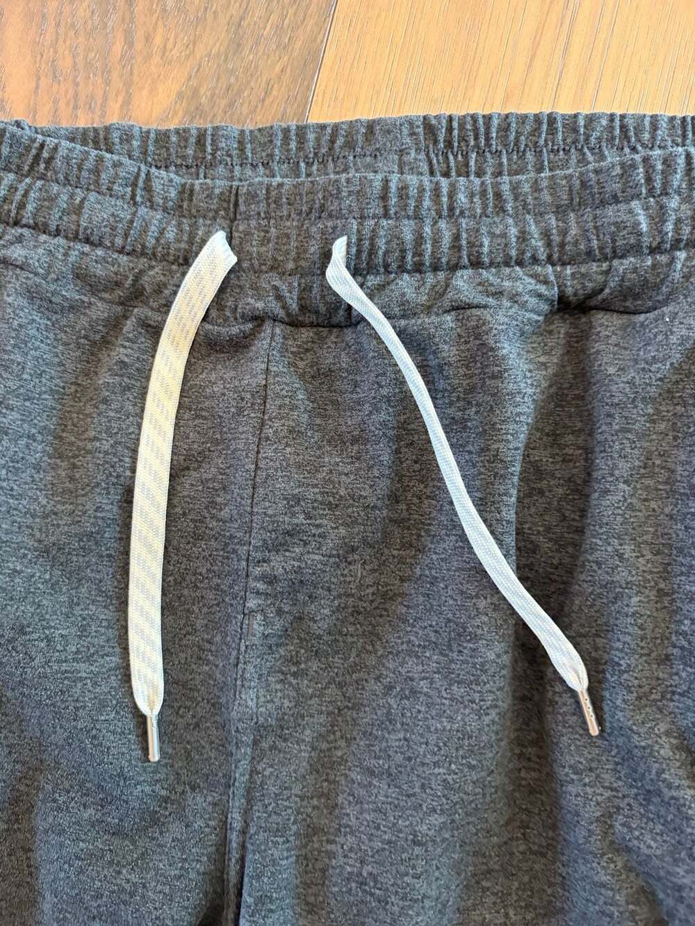 Vuori Ponto Performance Jogger Charcoal Heather Sweatpants - Picture 3 of 8